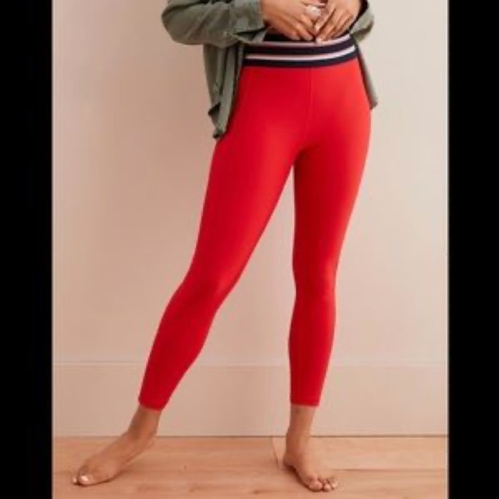 Scarlet red retro pocket Aerie Leggings